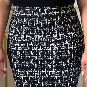 Michael Kors Black and White Pattern Pencil Skirt